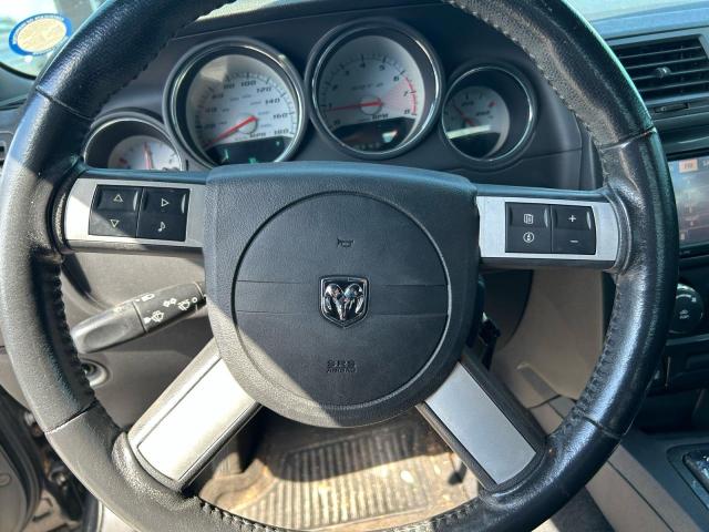 2B3CJ7DW8AH111105 - 2010 DODGE CHALLENGER SRT-8 შავი ფოტო 12