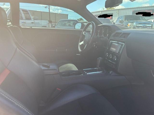 2B3CJ7DW8AH111105 - 2010 DODGE CHALLENGER SRT-8 შავი ფოტო 5