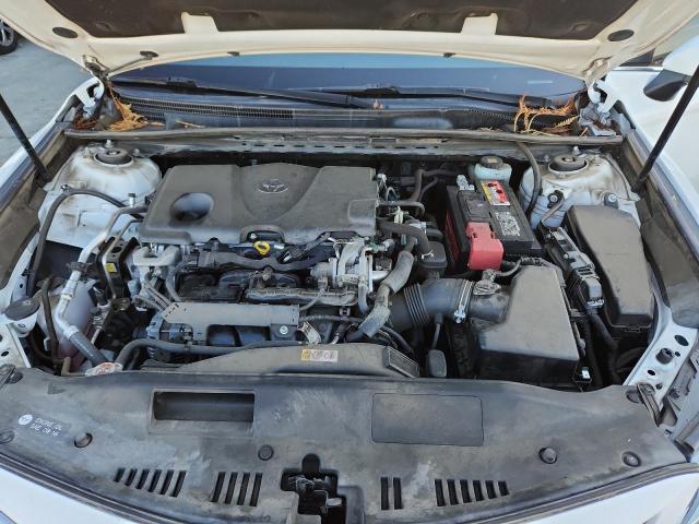 JTNB11HK8J3063134 - 2018 TOYOTA CAMRY L WHITE photo 11