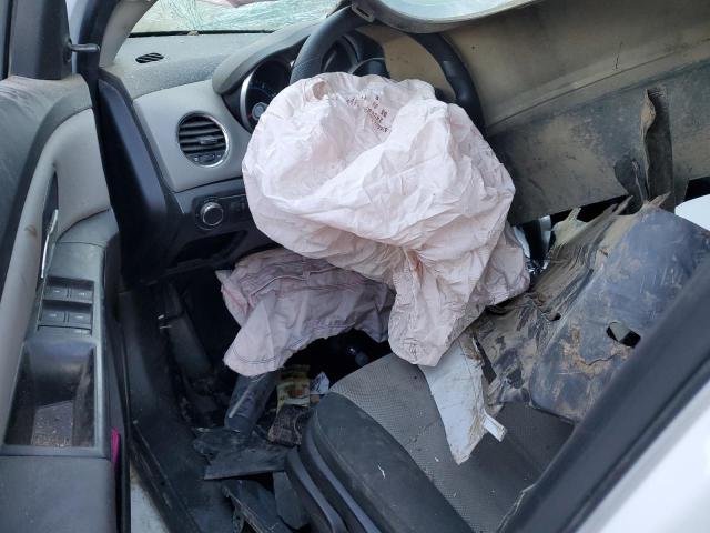 1G1PC5SH7B7278032 - 2011 CHEVROLET CRUZE LS WHITE photo 8