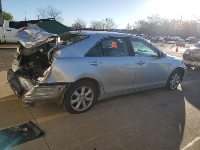 4T1BK3EKXBU120572 - 2011 TOYOTA CAMRY SE Серебристый фото 3
