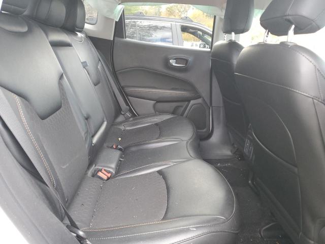 3C4NJDBB9LT165304 - 2020 JEEP COMPASS LATITUDE WHITE photo 11