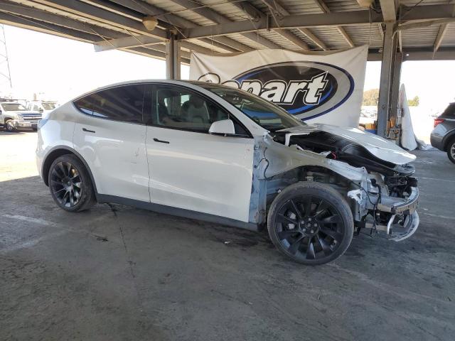 5YJYGDEE8LF004345 - 2020 TESLA MODEL Y Weiß Foto 4