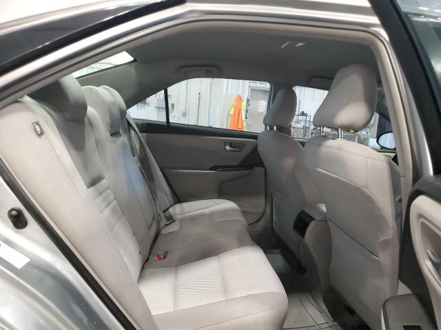 4T4BF1FK8GR532431 - 2016 TOYOTA CAMRY LE SILVER photo 10