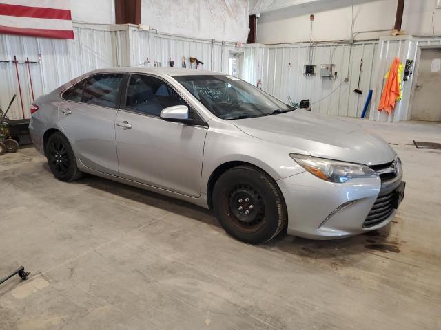 4T4BF1FK8GR532431 - 2016 TOYOTA CAMRY LE SILVER photo 4