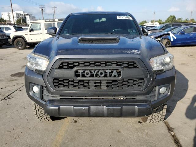 3TMBZ5DNXHM006866 - 2017 TOYOTA TACOMA DOUBLE CAB GRAY photo 5