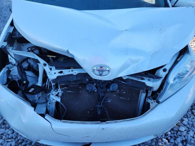 5TDYK3DC1CS260573 - 2012 TOYOTA SIENNA XLE 白色 照片 12