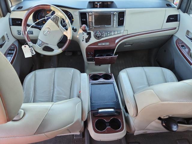 5TDYK3DC1CS260573 - 2012 TOYOTA SIENNA XLE 白色 照片 8