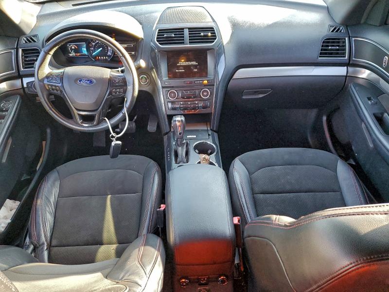 1FM5K7D88JGB52332 - 2018 FORD EXPLORER XLT შავი ფოტო 8