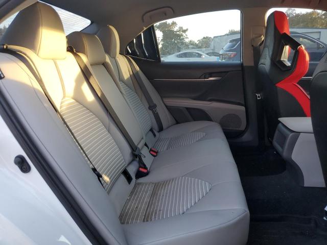 4T1T11AK5RU863023 - 2024 TOYOTA CAMRY SE NIGHT SHADE WHITE photo 10