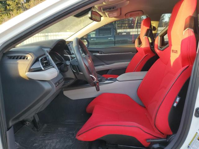 4T1T11AK5RU863023 - 2024 TOYOTA CAMRY SE NIGHT SHADE WHITE photo 7