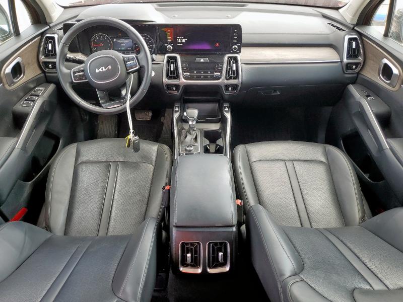 5XYRHDLF8PG216688 - 2023 KIA SORENTO EX წითელი ფოტო 8