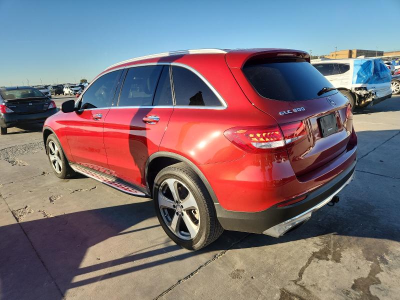 WDC0G4KB1GF087121 - 2016 MERCEDES-BENZ GLC 300 4MATIC RED photo 2