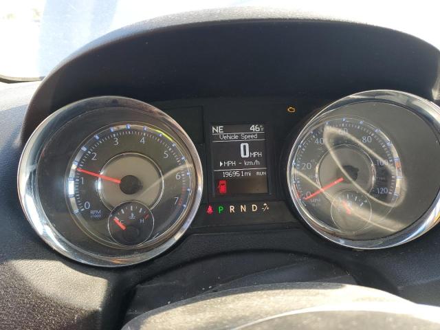 2C4RC1BG7ER437005 - 2014 CHRYSLER TOWN & COU TOURING SILVER photo 9