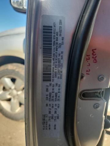 1C6RR7TT2JS126577 - 2018 RAM 1500 SLT SILVER photo 12