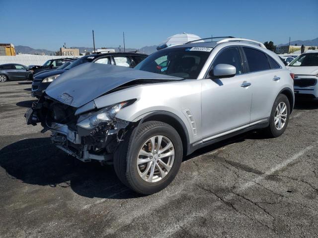 2009 INFINITI FX35, 