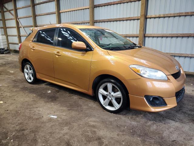 2T1KE40E59C009065 - 2009 TOYOTA COROLLA MA S ORANGE photo 4