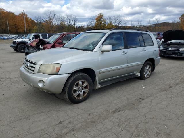 2004 TOYOTA HIGHLANDER, 