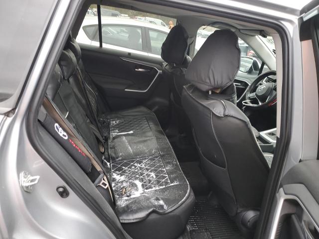 2T3P1RFV9KW008700 - 2019 TOYOTA RAV4 XLE GRAY photo 11