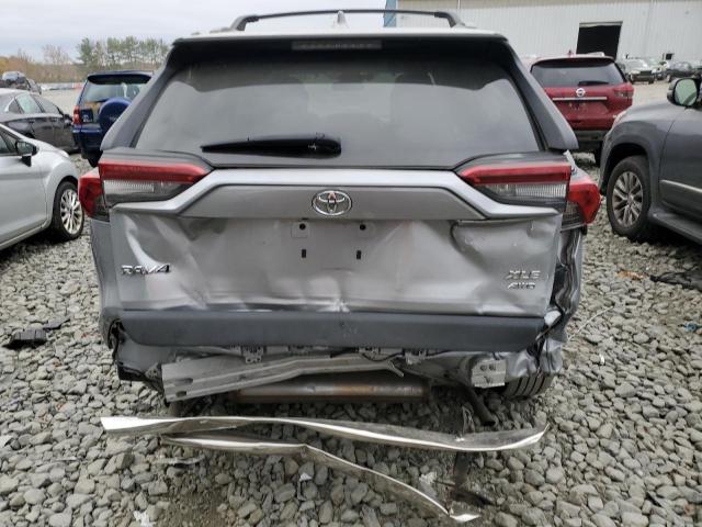 2T3P1RFV9KW008700 - 2019 TOYOTA RAV4 XLE GRAY photo 6