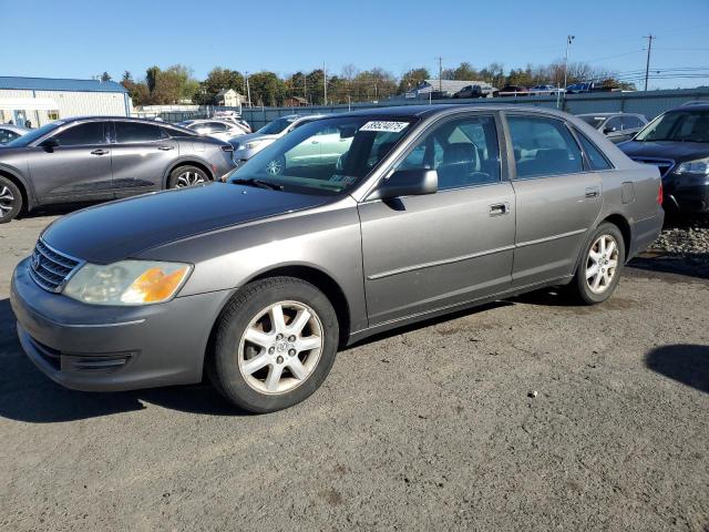 2004 TOYOTA AVALON XL, 