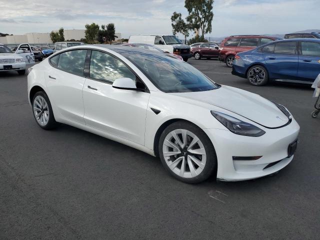 5YJ3E1EB2MF927328 - 2021 TESLA MODEL 3 WHITE photo 4