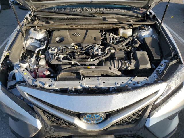 4T1J31AK6LU533402 - 2020 TOYOTA CAMRY SE SILVER photo 11