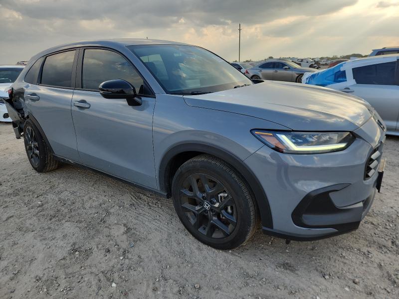 3CZRZ1H5XSM708222 - 2025 HONDA HR-V SPORT ნაცრისფერი ფოტო 4