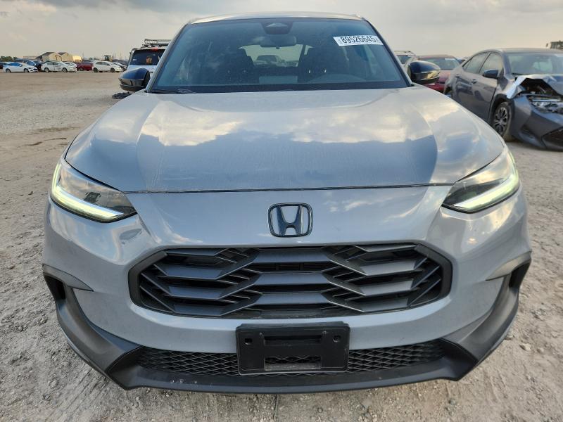 3CZRZ1H5XSM708222 - 2025 HONDA HR-V SPORT ნაცრისფერი ფოტო 5