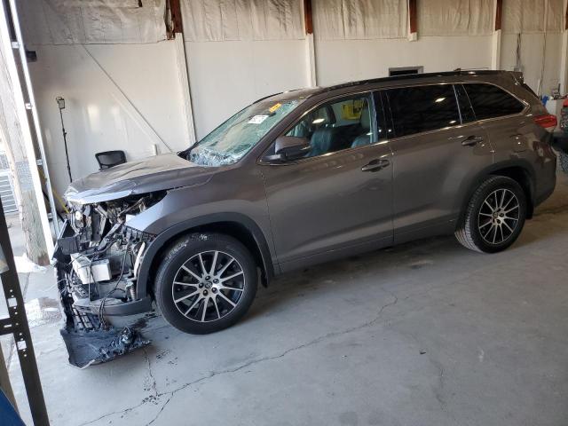 2018 TOYOTA HIGHLANDER SE, 