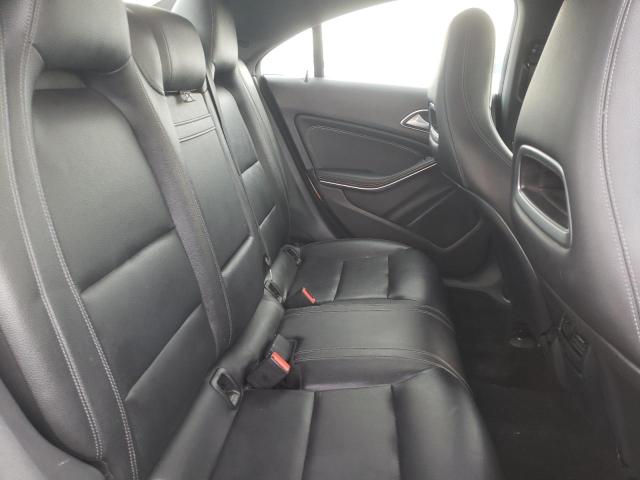 WDDSJ4EB8GN323142 - 2016 MERCEDES-BENZ CLA 250 黑色 照片 10