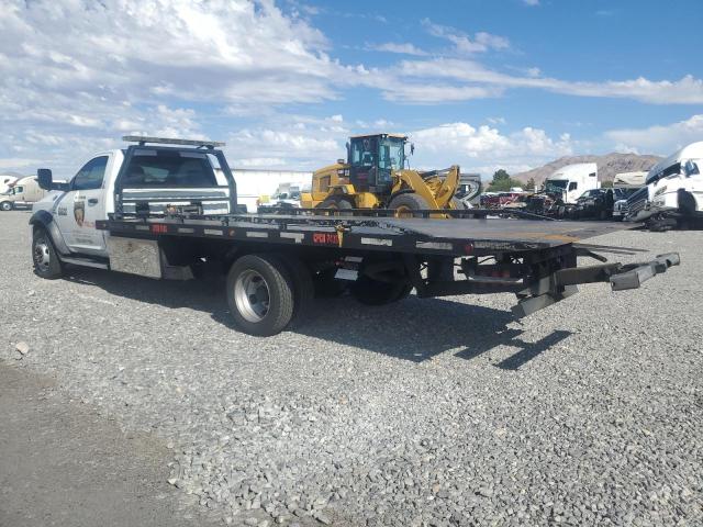 3C7WRMDL9HG572562 - 2017 RAM 5500 Beyaz fotoğraf 2