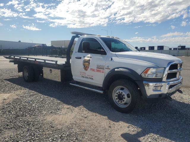 3C7WRMDL9HG572562 - 2017 RAM 5500 Beyaz fotoğraf 4