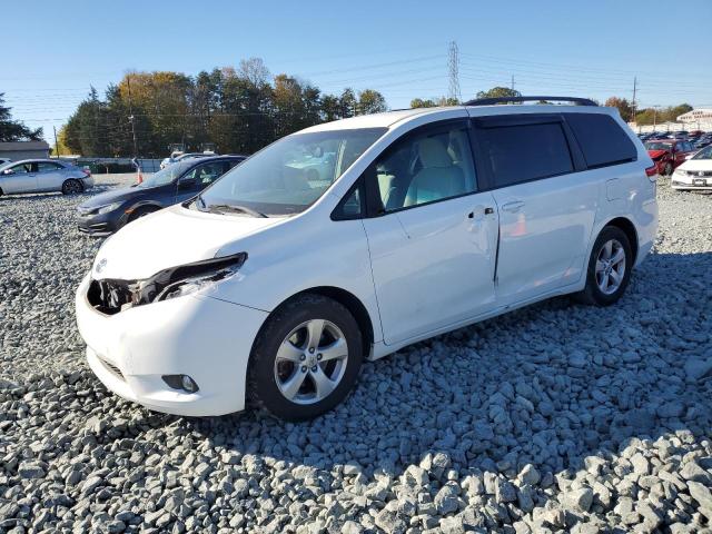 2013 TOYOTA SIENNA LE, 