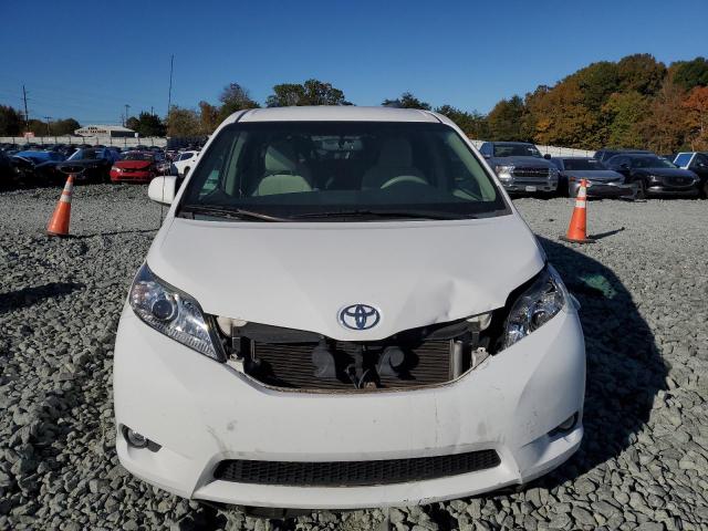 5TDKK3DC4DS390077 - 2013 TOYOTA SIENNA LE WHITE photo 5