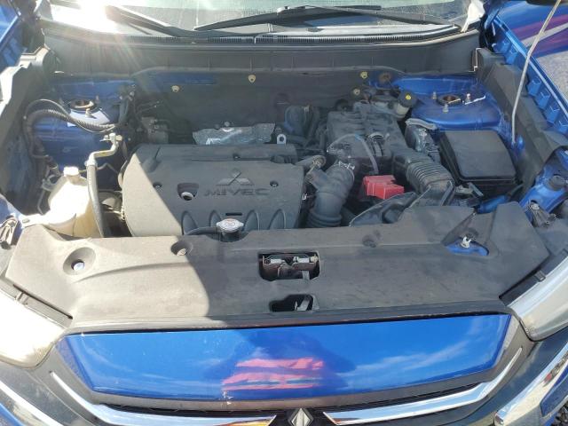 JA4AP3AU3JZ012282 - 2018 MITSUBISHI OUTLANDER ES BLUE photo 12