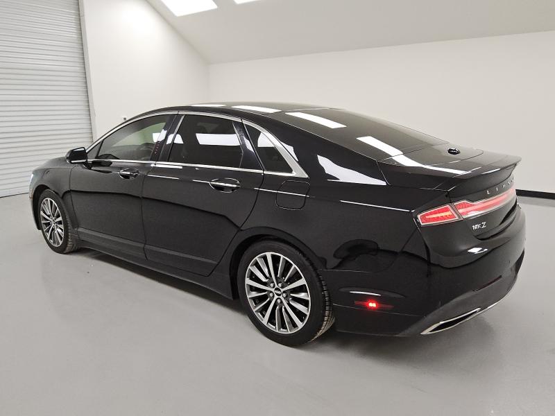 3LN6L5A90KR605453 - 2019 LINCOLN MKZ BLACK photo 2