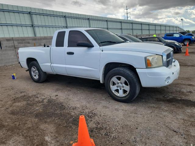1D7HE22K77S253366 - 2007 DODGE DAKOTA ST WHITE photo 4