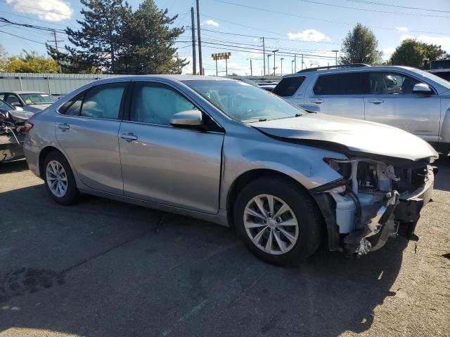 4T1BF1FK7HU813339 - 2017 TOYOTA CAMRY LE 银色 照片 4