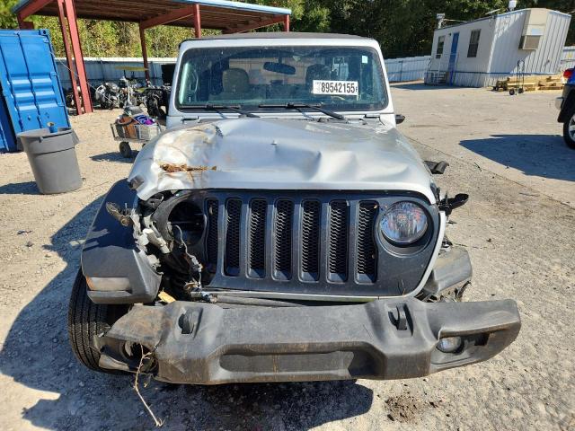 1C4GJXAN7PW638526 - 2023 JEEP WRANGLER SPORT SILVER photo 5