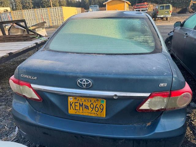 5YFBU4EEXDP148953 - 2013 TOYOTA COROLLA BASE Bleu photo 5