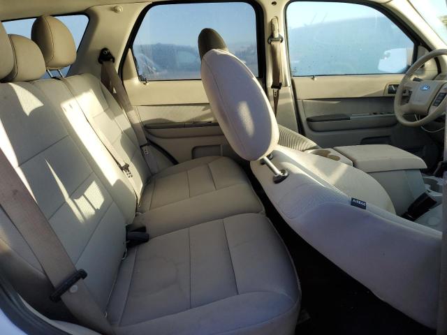 1FMCU0D79CKC29578 - 2012 FORD ESCAPE XLT თეთრი ფოტო 10