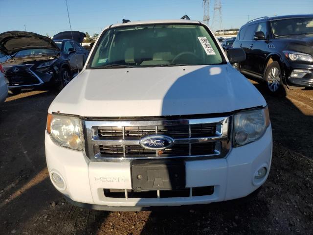 1FMCU0D79CKC29578 - 2012 FORD ESCAPE XLT თეთრი ფოტო 5