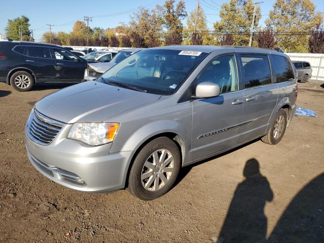 2015 CHRYSLER TOWN & COU TOURING, 