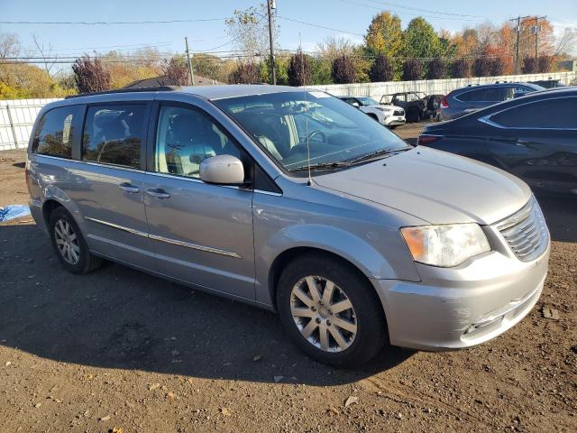 2C4RC1BGXFR589152 - 2015 CHRYSLER TOWN & COU TOURING ნაცრისფერი ფოტო 4