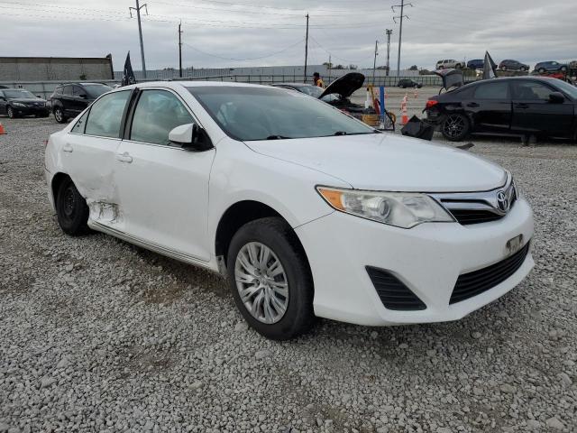 4T1BF1FK8EU370369 - 2014 TOYOTA CAMRY L WHITE photo 4