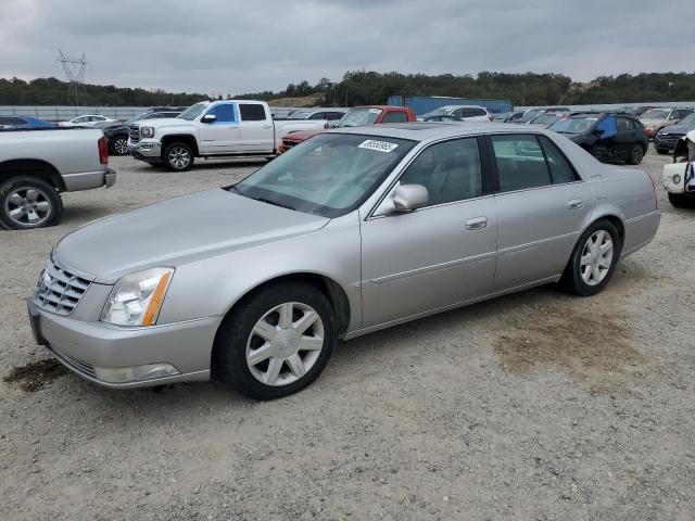 2006 CADILLAC DTS, 