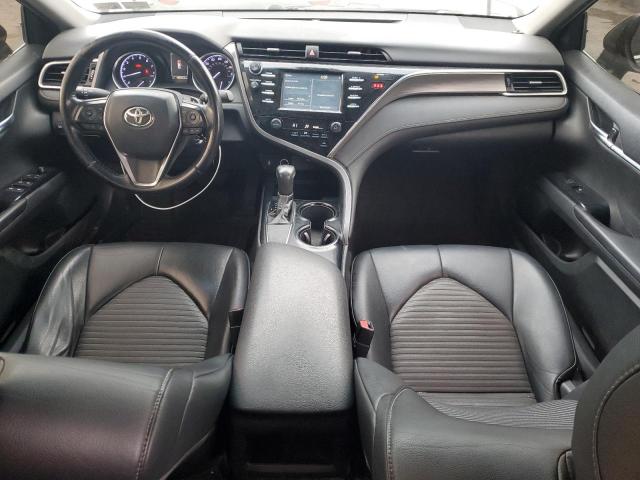 4T1B11HK4JU613617 - 2018 TOYOTA CAMRY L 灰色 照片 8