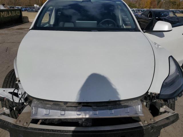 5YJYGDEEXLF032213 - 2020 TESLA MODEL Y WHITE photo 11
