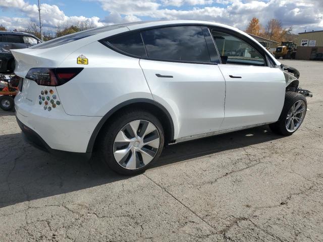 5YJYGDEEXLF032213 - 2020 TESLA MODEL Y WHITE photo 3